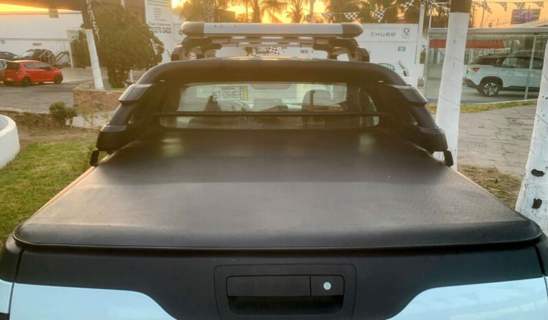 RENAULT OROCH OUTSIDER TM 2024 lleno