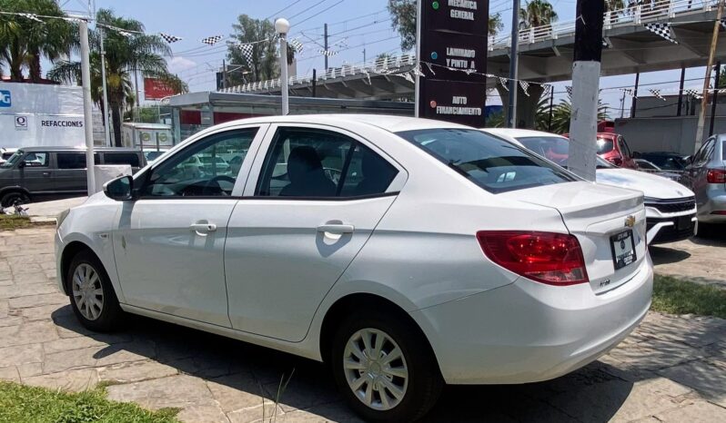 CHEVROLET AVEO B LS 2023 BLANCO lleno